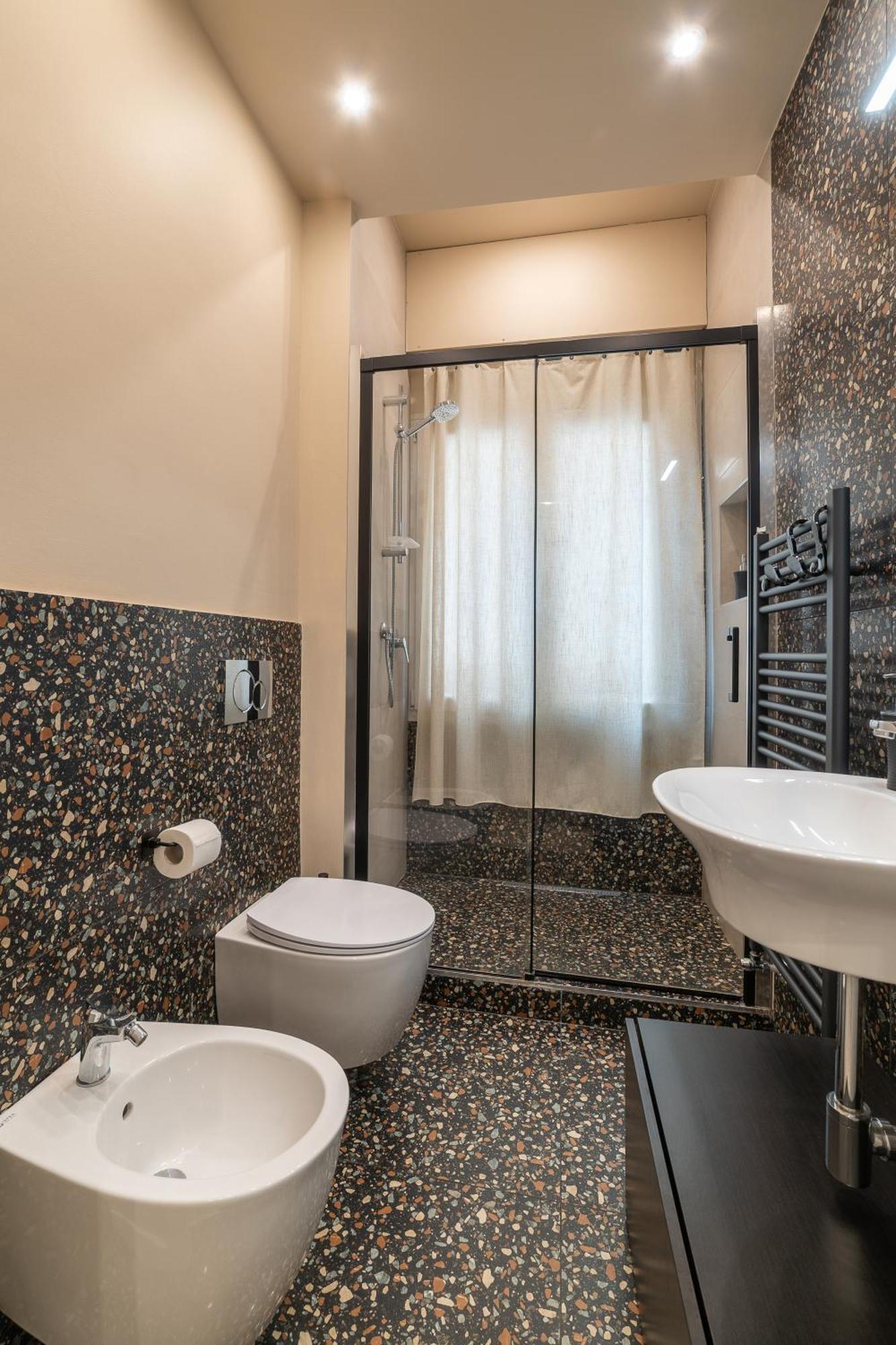 Casa Daura - Your Comfortable Apartment In Bologna - Parking Exterior foto
