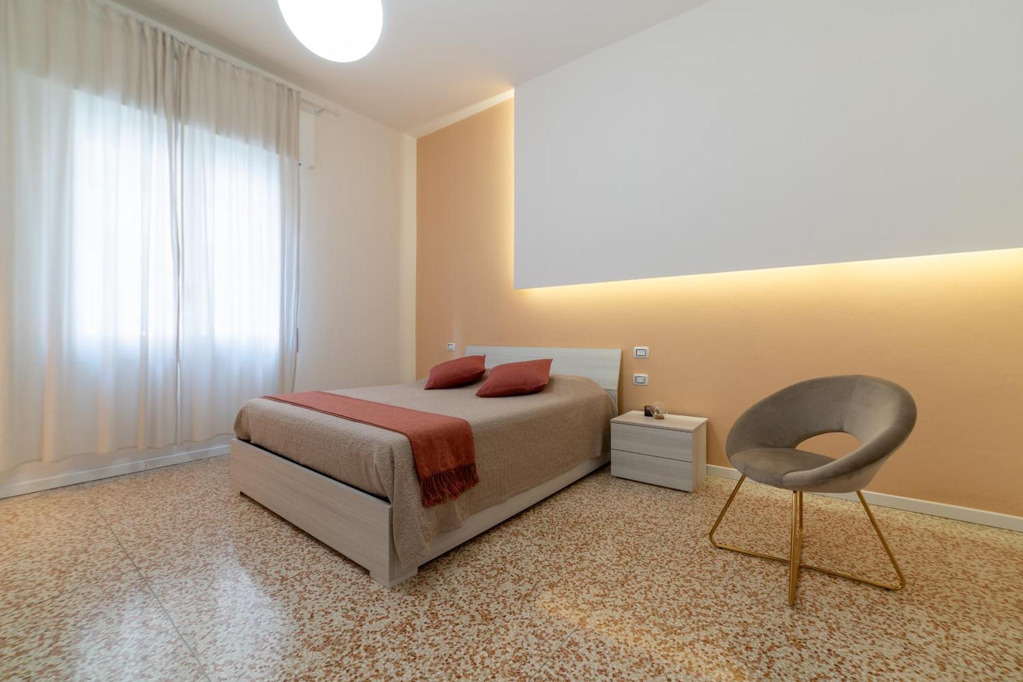 Casa Daura - Your Comfortable Apartment In Bologna - Parking Exterior foto